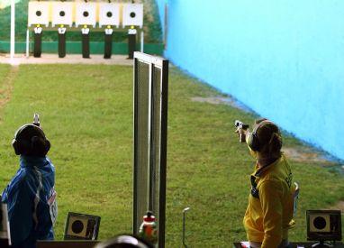 A atiradora Ana Luiza Ferrão conquistou na quarta-feira, dia 19 de outubro, a primeira medalha de ouro no tiro esportivo nos Jogos Pan-Americanos de Guadalajara / Foto: Wander Roberto / Inovafoto / COB